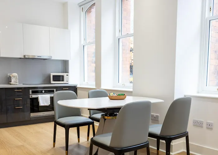 Superb 2Bd Apartment In China Town