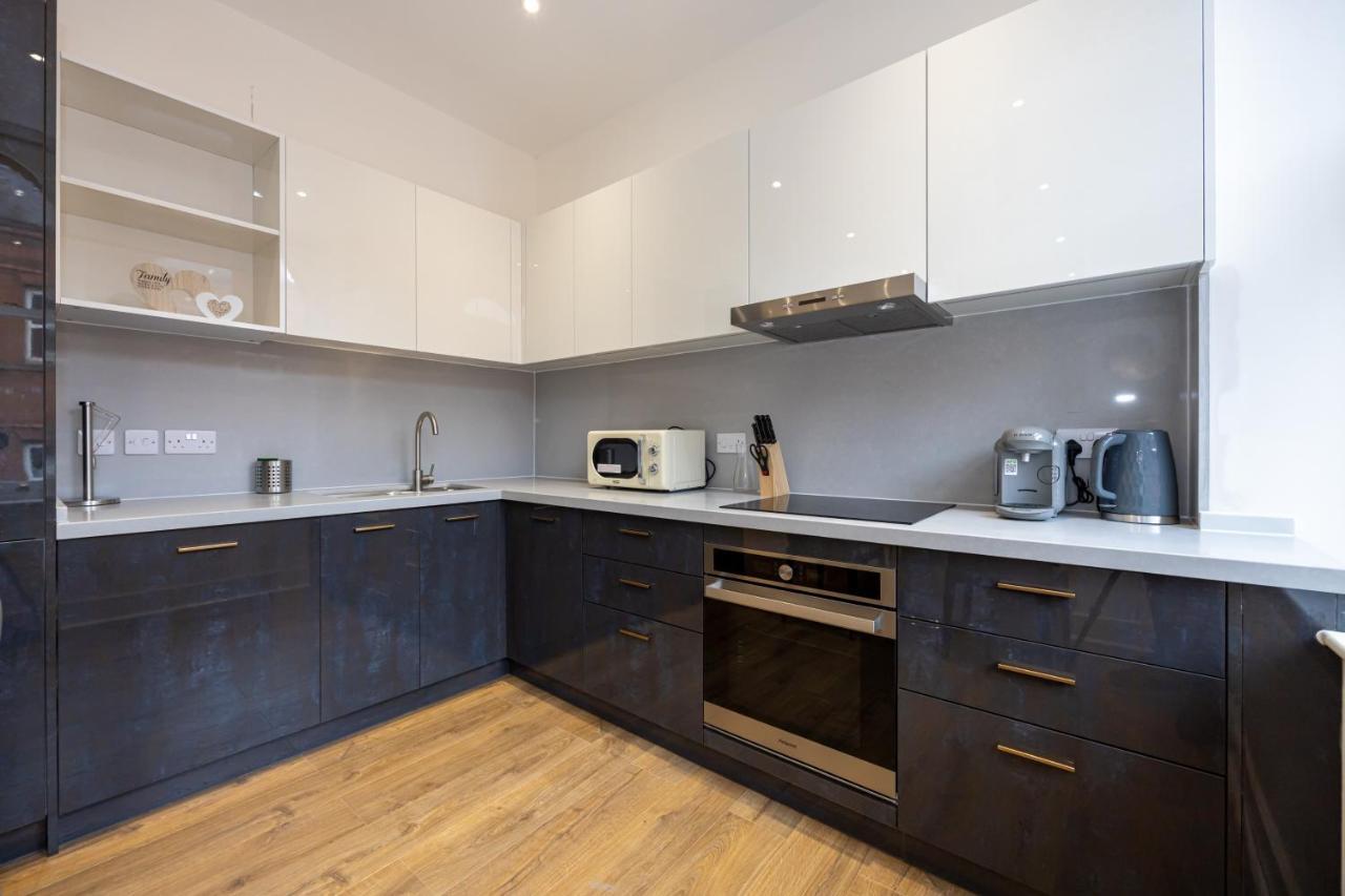 Superb 2bd In China Town Apartment Manchester
