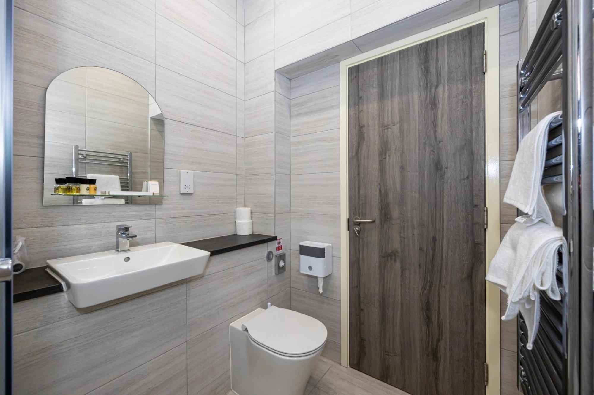 Apartment Superb 2bd In China Town